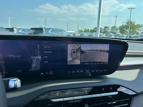 New 2026 Buick Enclave Avenir AWD/4WD image 24