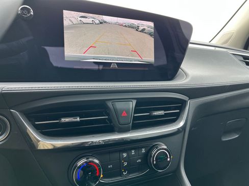 Used 2025 Buick Encore GX Preferred image 21