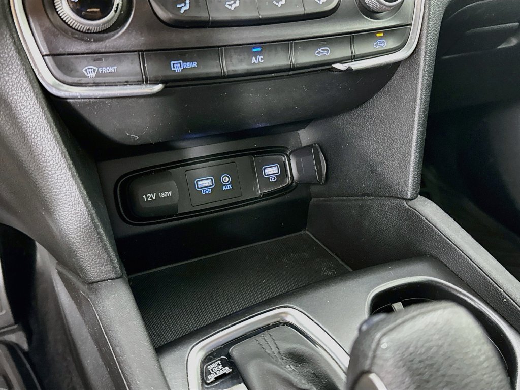 Used 2019 Hyundai Santa Fe SE FWD image 35