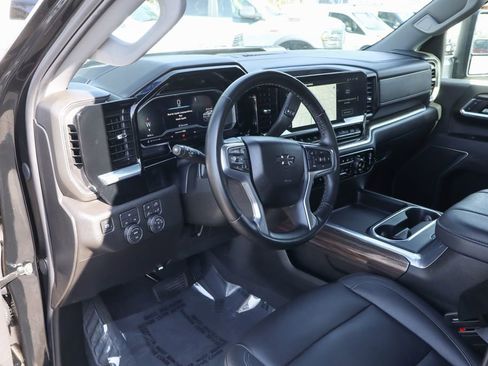 Used 2025 Chevrolet Silverado 2500 LT w/ Trail Boss Package AWD/4WD image 20