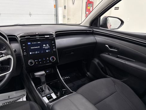 Used 2023 Hyundai Tucson SE AWD/4WD image 15