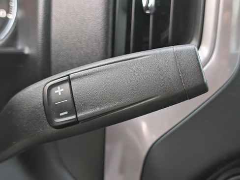 Certified 2022 Chevrolet Silverado 1500 Custom RWD image 21