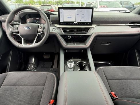 Used 2025 Ford Explorer ST image 22