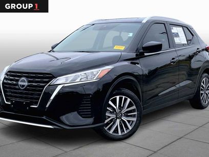 Used 2023 Nissan Kicks SV