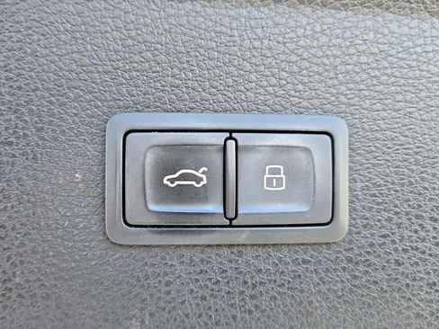 Used 2018 Audi Q5 Prestige image 16