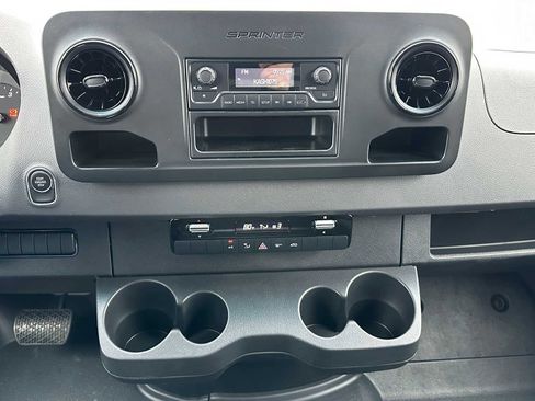 Used 2023 Mercedes-Benz Sprinter 3500 image 26