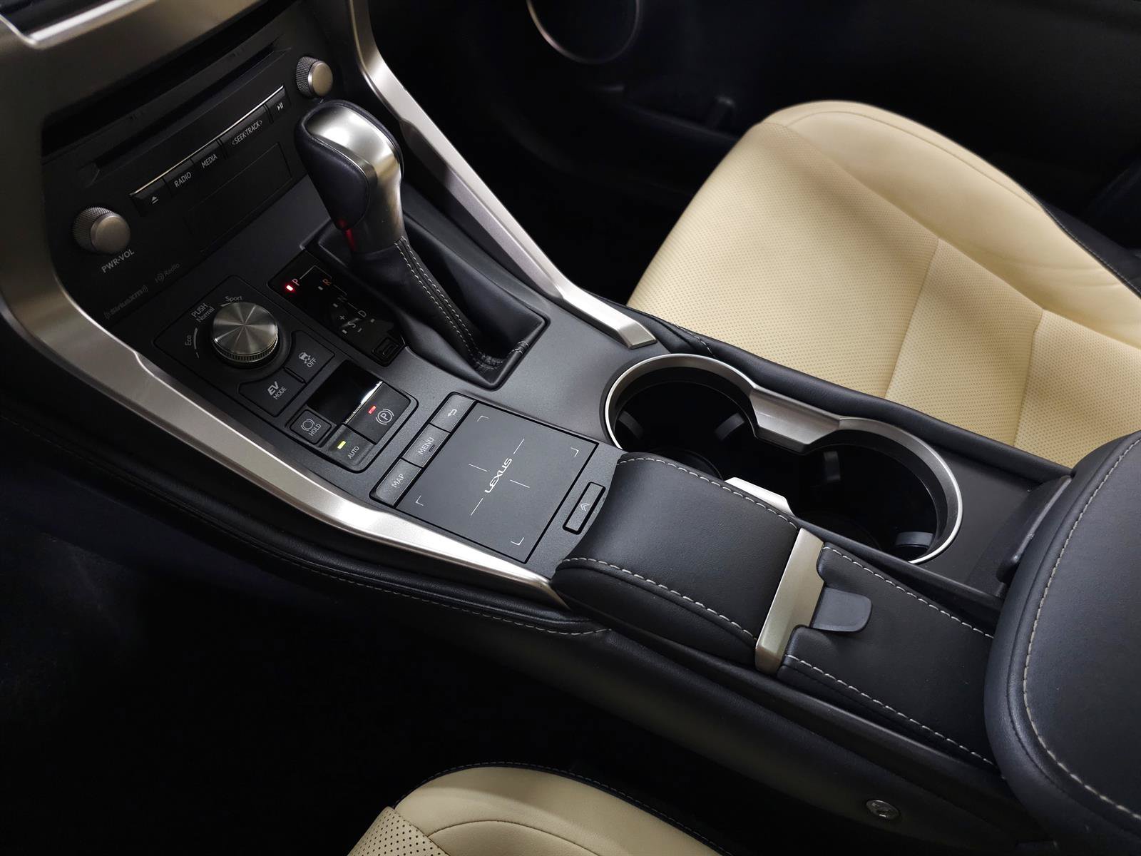 Used 2018 Lexus NX 300h AWD w/ Luxury Package image 28