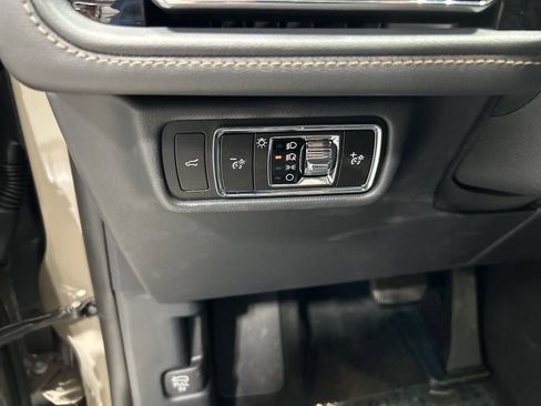 New 2026 Lincoln Aviator Reserve AWD/4WD image 11