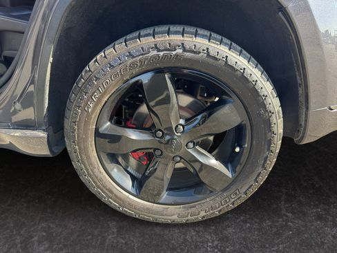 Used 2015 Jeep Grand Cherokee High Altitude RWD image 14