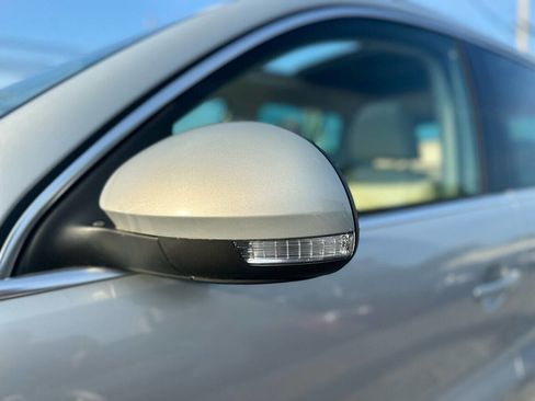 Used 2010 Volkswagen Tiguan Wolfsburg Edition image 23