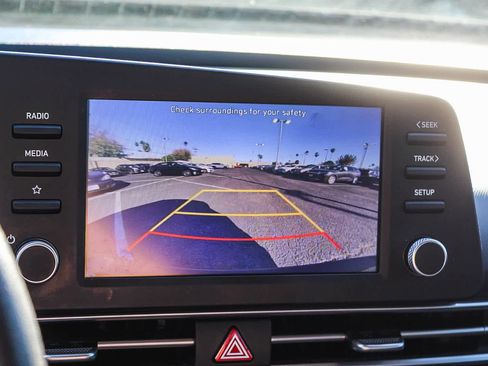 Certified 2023 Hyundai Elantra SEL image 30