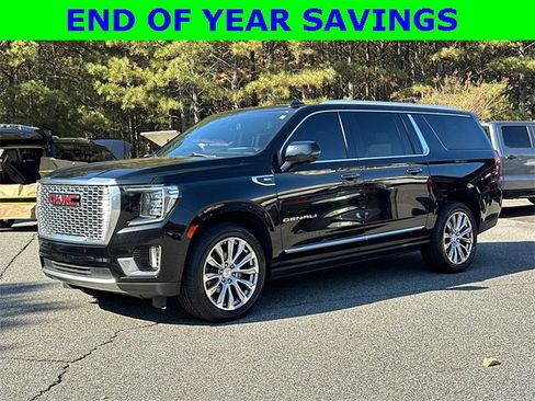 Used 2022 GMC Yukon XL Denali image 3