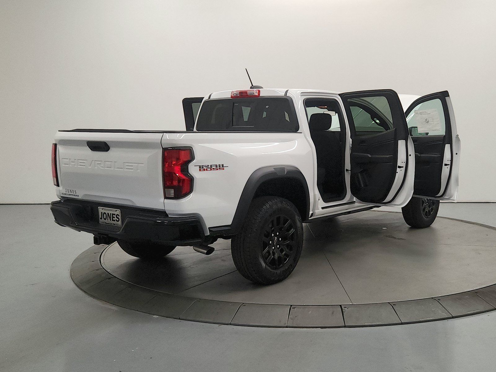 New 2026 Chevrolet Colorado Trail Boss AWD/4WD image 16