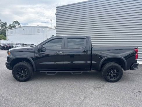 Used 2025 Chevrolet Silverado 1500 ZR2 w/ Technology Package AWD/4WD image 2