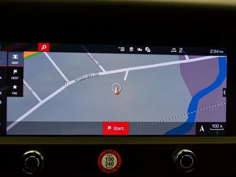 Used 2025 Porsche Macan image 29