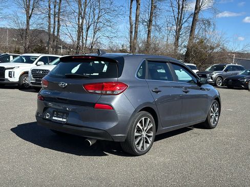 Used 2018 Hyundai Elantra GT image 6
