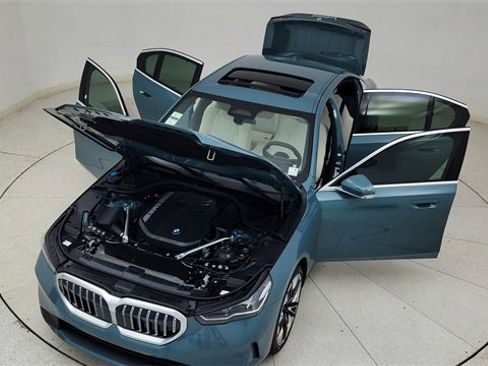 Used 2026 BMW 540i xDrive image 89