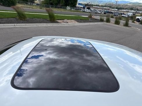 Used 2018 Audi A4 2.0T Premium w/ Convenience Package AWD/4WD image 15