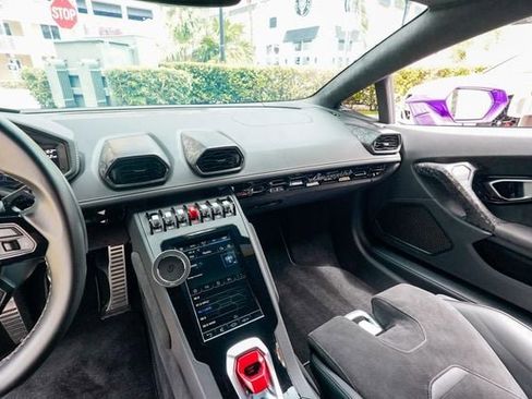 Used 2021 Lamborghini Huracan EVO RWD image 75