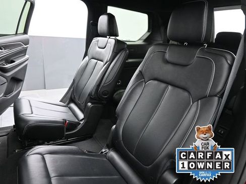 Used 2023 Jeep Grand Cherokee L Overland AWD/4WD image 17