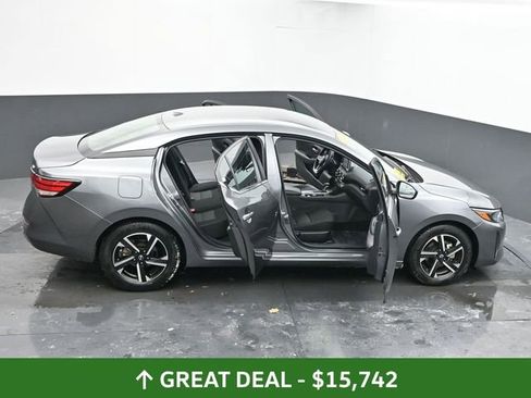Used 2024 Nissan Sentra SV image 68