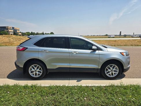 Used 2024 Ford Edge SEL w/ Class II Trailer Tow Package AWD/4WD image 6