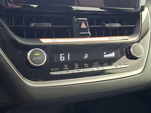 Certified 2025 Toyota Corolla LE FWD image 18
