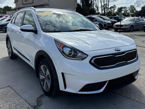 Used 2019 Kia Niro LX image 3