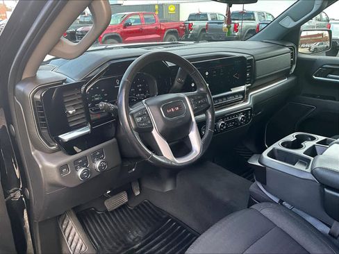 Used 2022 GMC Sierra 1500 Elevation image 8