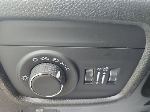 New 2025 Jeep Grand Cherokee Laredo image 25