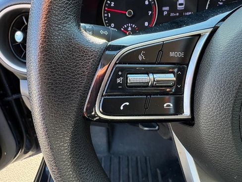 Used 2021 Kia Forte LXS image 12