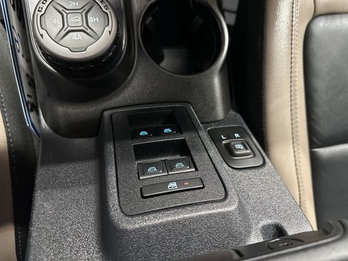 Used 2023 Ford Bronco Wildtrak image 73