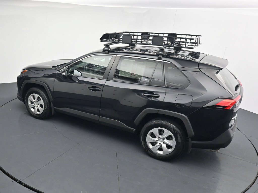 Used 2023 Toyota RAV4 LE AWD/4WD image 28