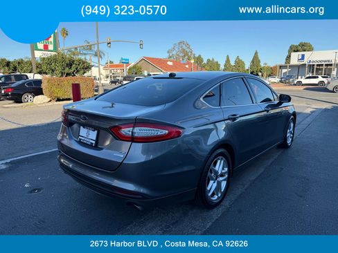 Used 2013 Ford Fusion SE image 4