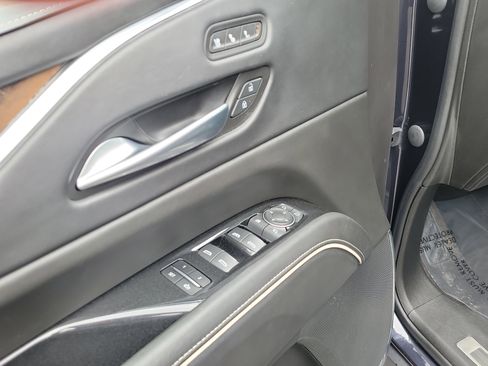 Used 2023 Cadillac Escalade ESV Sport Platinum w/ LPO, ONYX Package AWD/4WD image 21