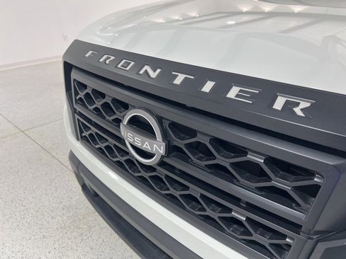 Used 2022 Nissan Frontier S w/ Technology Package image 27