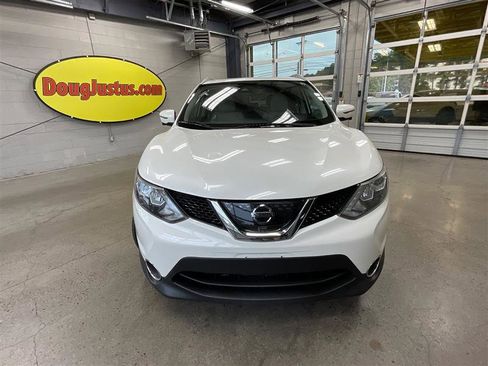 Used 2017 Nissan Rogue Sport SL w/ SL Premium Package AWD/4WD image 8
