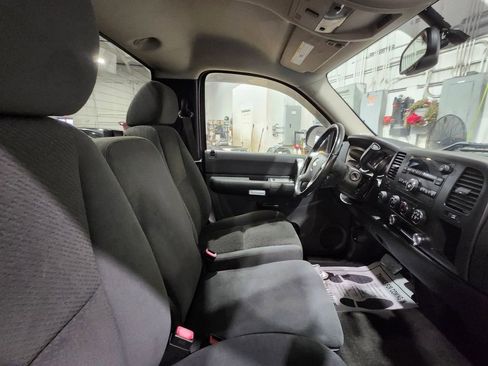 Used 2008 Chevrolet Silverado 1500 LT w/ Suspension Package, Off-Road AWD/4WD image 16