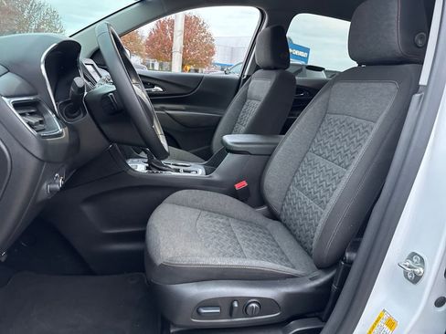 Used 2024 Chevrolet Equinox LT image 20