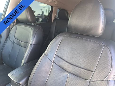 Used 2017 Nissan Rogue SL image 19