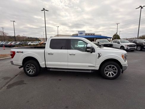 Used 2021 Ford F150 Lariat w/ Max Trailer Tow Package image 12
