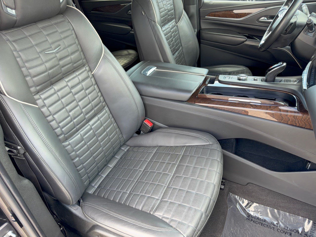 Used 2022 Cadillac Escalade Sport Platinum w/ Heavy-Duty Trailer Package AWD/4WD image 30