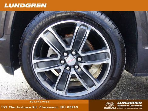 Used 2017 GMC Acadia Denali w/ Technology Package image 46