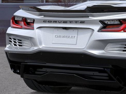 New 2026 Chevrolet Corvette E-Ray w/ Battery Protection Package image 14