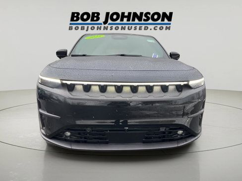 Used 2025 Jeep Wagoneer S Limited image 2