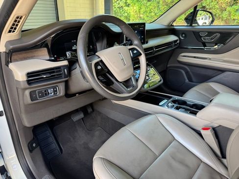 Used 2021 Lincoln Corsair Reserve w/ Elements Package AWD/4WD image 11