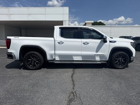 Used 2024 GMC Sierra 1500 SLT AWD/4WD image 2