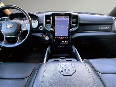 Used 2023 RAM 1500 Laramie AWD/4WD image 8