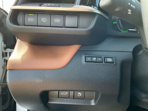 New 2026 Toyota Crown Signia Limited image 20