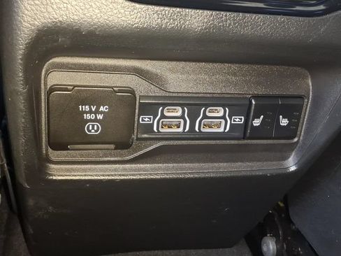 Used 2024 Jeep Grand Cherokee Limited AWD/4WD image 14